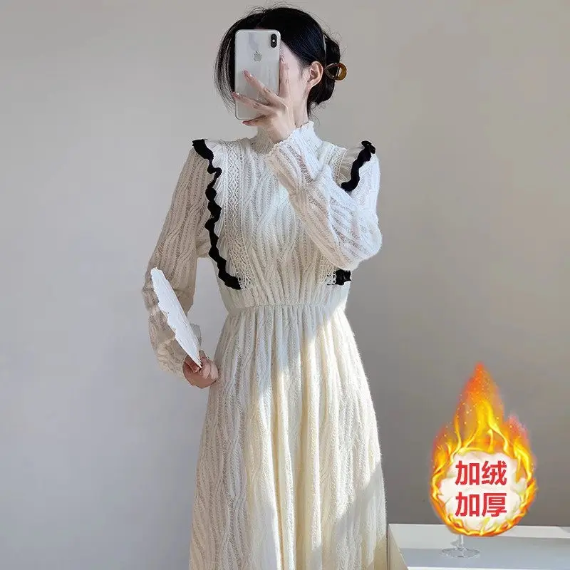 French Style Design Women's Warm Dress 2024 Spring Autumn Winter Elegant Slim Long Sleeve Half High Neck Plush Lace Dress Z3860
French Style Design Women's Warm Dress 2024 Spring Autumn Winter Elegant Slim Long Sleeve Half High Neck Plush Lace Dress Z3860