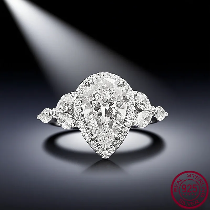 Новое роскошное серебряное кольцо S925 с грушей на 3 карата, универсальное обручальное кольцо в европейском и американском стиле
Новое роскошное серебряное кольцо S925 с грушей на 3 карата, универсальное обручальное кольцо в европейском и американском стиле