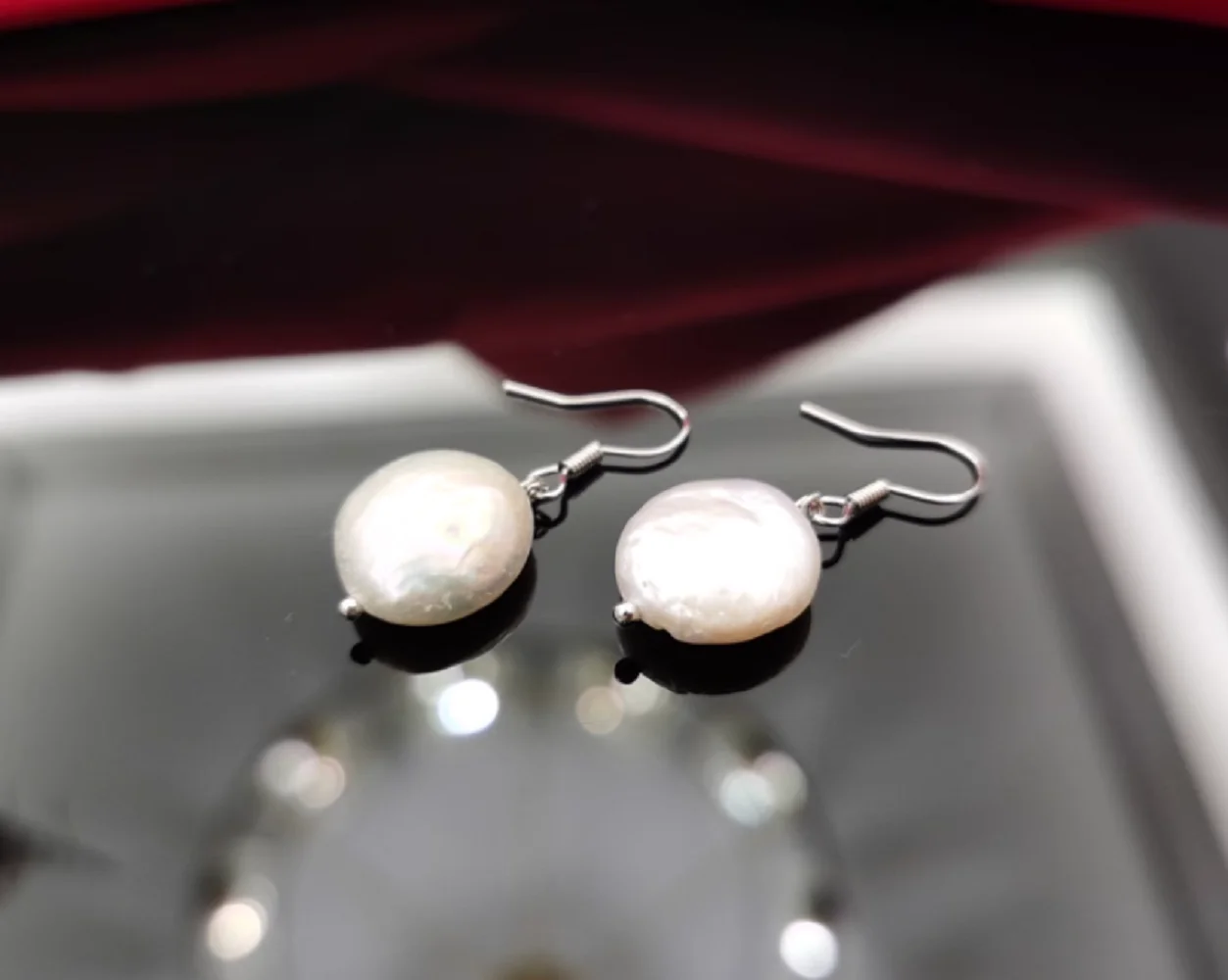 Natural Pearl AAA12-13mm South Sea Shaped Baroque Pearl Earrings 925s
Natural Pearl AAA12-13mm South Sea Shaped Baroque Pearl Earrings 925s