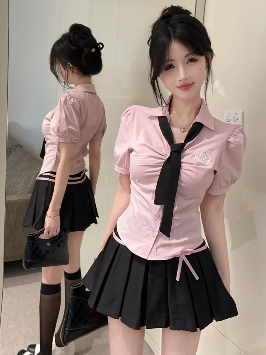 Retro Sexy School Uniform Set Jk Slim Fit Gingham Skirt Workwear with Tie Short Sleeve Collar Two-Piece Suit for Women
Retro Sexy School Uniform Set Jk Slim Fit Gingham Skirt Workwear with Tie Short Sleeve Collar Two-Piece Suit for Women
