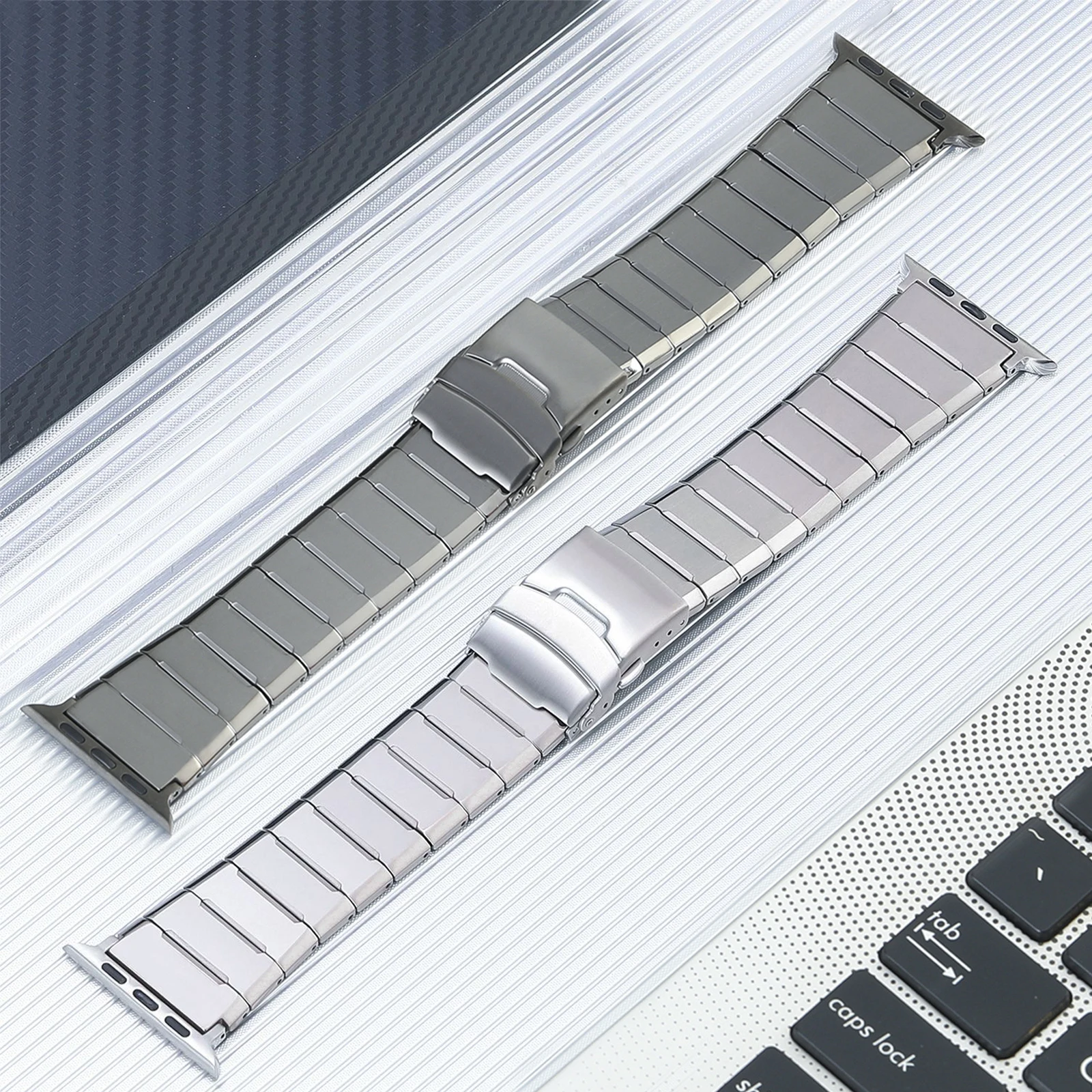 Ремешок титановый для Apple Watch Ultra 2, роскошный металлический браслет для iWatch se 6 5 4 42 мм 44 мм 40 мм, 49 мм Series 9 8 7 45 мм 41 мм
Ремешок титановый для Apple Watch Ultra 2, роскошный металлический браслет для iWatch se 6 5 4 42 мм 44 мм 40 мм, 49 мм Series 9 8 7 45 мм 41 мм