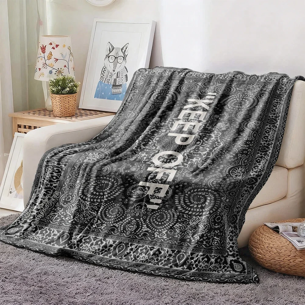 Keep Off Bandana Pattern Flannel Blanket Retro Black White Paisley Throw for Edgy Home Decor Soft Cozy Sofa Warmth
Keep Off Bandana Pattern Flannel Blanket Retro Black White Paisley Throw for Edgy Home Decor Soft Cozy Sofa Warmth
