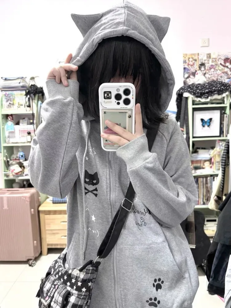Kawaii Sweet Gothic Hoodies Women Japanese Style Y2k Harajuku Cute Cartoon Print Zipper Hooded Loose Sweatshirt
Kawaii Sweet Gothic Hoodies Women Japanese Style Y2k Harajuku Cute Cartoon Print Zipper Hooded Loose Sweatshirt
