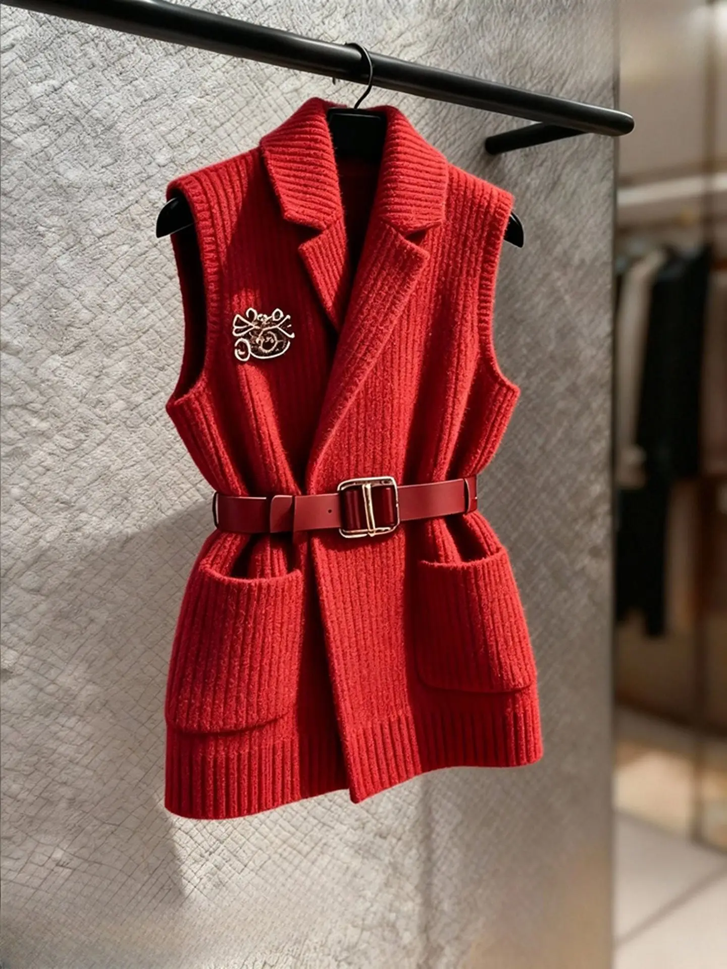 Stylish Red Knitted Jacket Women's Fashion Layering High Waist Slim Fit Autumn Winter Outerwear Shape Body Type
Stylish Red Knitted Jacket Women's Fashion Layering High Waist Slim Fit Autumn Winter Outerwear Shape Body Type