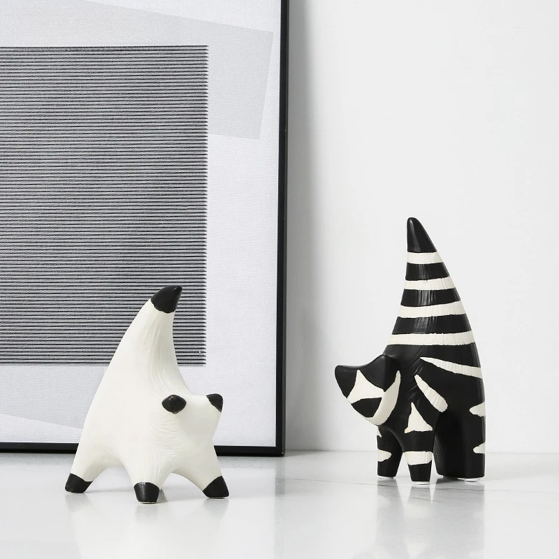 Minimalist home hand-painted ceramic abstract black and white cat ornament, Nordic creative desktop decoration
Minimalist home hand-painted ceramic abstract black and white cat ornament, Nordic creative desktop decoration
