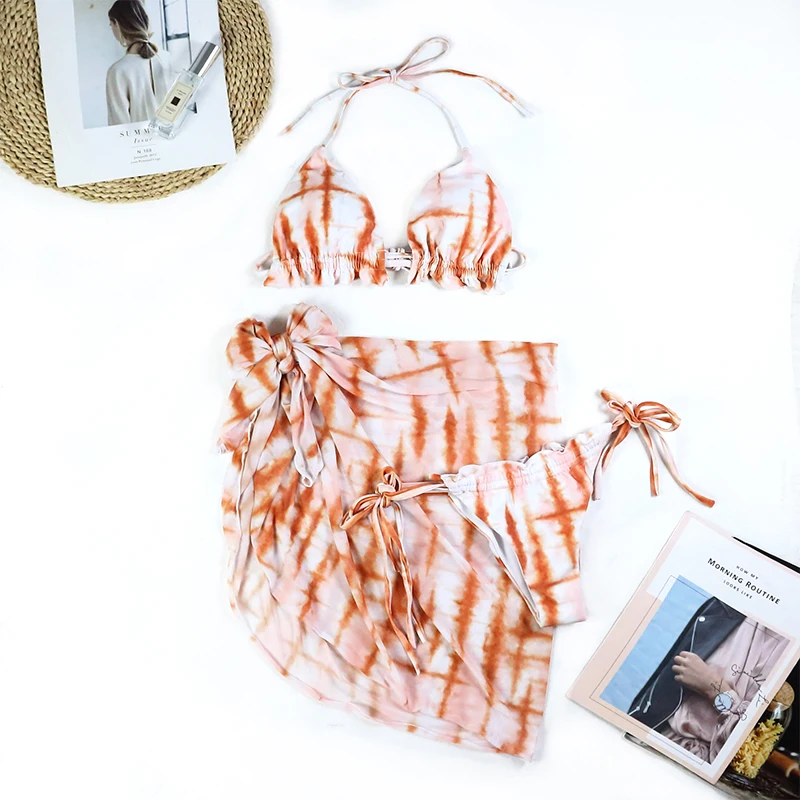 2025 Summer Halter Bikini 3 Pieces Set Women Sexy Thong Swimwear with Sarong Skirt Bathing Suit Beachwear Femme
2025 Summer Halter Bikini 3 Pieces Set Women Sexy Thong Swimwear with Sarong Skirt Bathing Suit Beachwear Femme