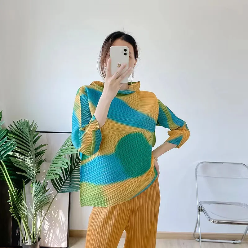 Miyake Pleated Women's Wear One-word Collar Printing in Summer 2022 Miyake Wind Loose 7-point Sleeve Shirt Folding T-shirt Femal
Miyake Pleated Women's Wear One-word Collar Printing in Summer 2022 Miyake Wind Loose 7-point Sleeve Shirt Folding T-shirt Femal