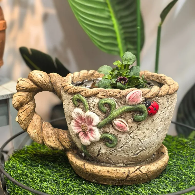 Retro old teacup flower pot succulent flower pot garden courtyard home balcony green plant ornament
Retro old teacup flower pot succulent flower pot garden courtyard home balcony green plant ornament