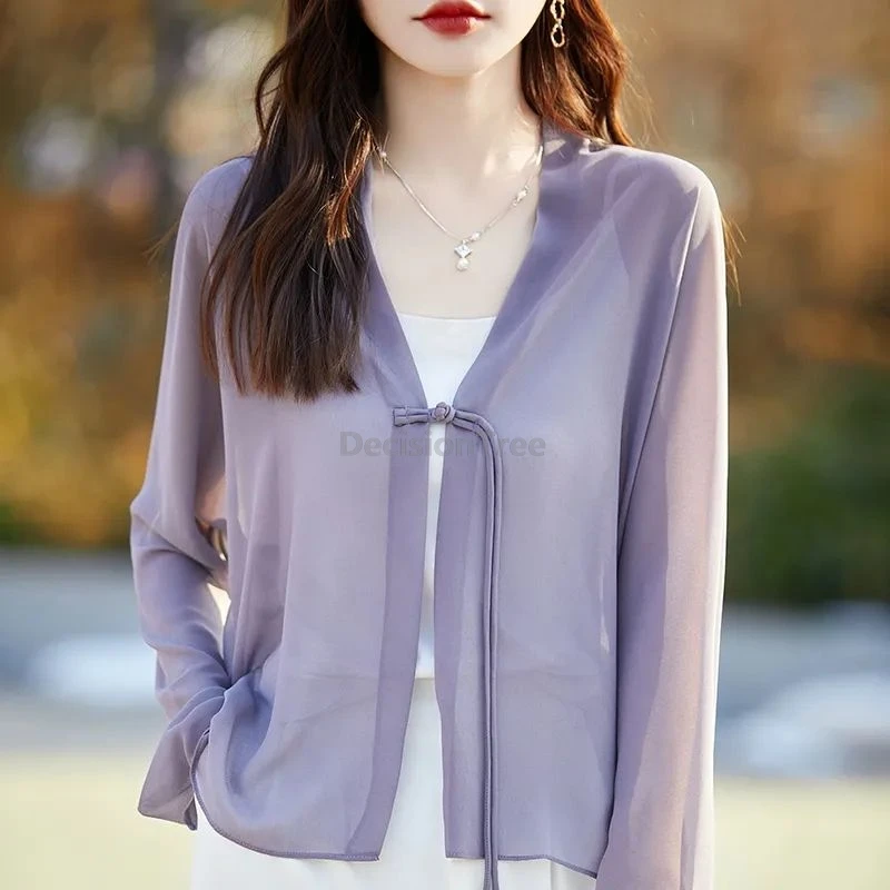 New Chinese-style buckle sun protection shirt women chiffon blouse summer thin Slightly transparent cardigan outerwear top
New Chinese-style buckle sun protection shirt women chiffon blouse summer thin Slightly transparent cardigan outerwear top
