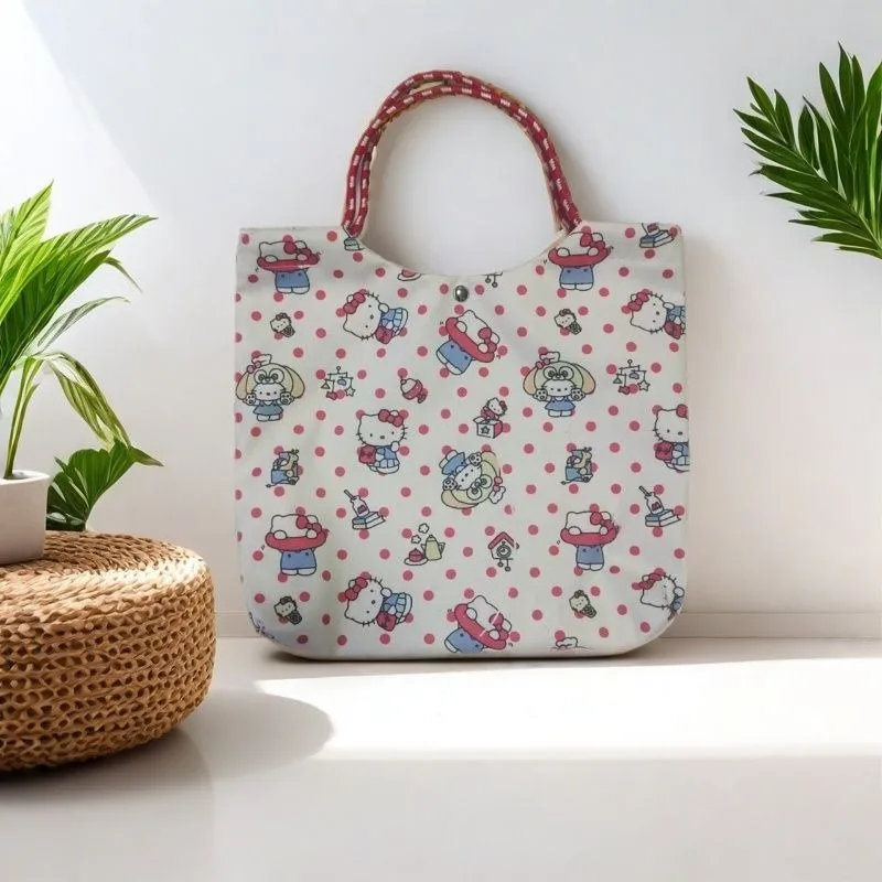 Hello Kitty Trend Delicate Good-looking Versatile Handheld Canvas Bag Cartoon Printing Cute High-capacity Commute Storage Bag
Hello Kitty Trend Delicate Good-looking Versatile Handheld Canvas Bag Cartoon Printing Cute High-capacity Commute Storage Bag