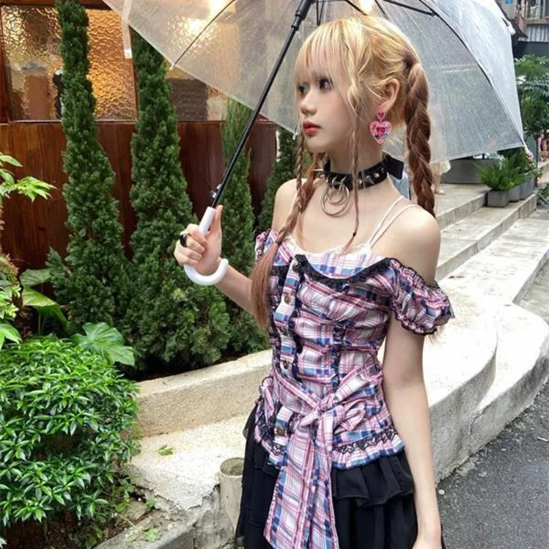 Y2k Aesthetic Vintage Japanese Slash Neck Tops Streetwear Constrast Color Plaid Patchwork Lace Clothes Punk Belt Lace Up Tees
Y2k Aesthetic Vintage Japanese Slash Neck Tops Streetwear Constrast Color Plaid Patchwork Lace Clothes Punk Belt Lace Up Tees