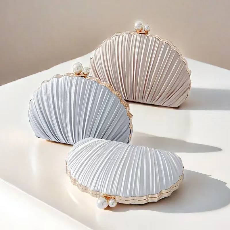 Fashionable Shell Handbag Ladies Elegant Stylish Pleated Banquet Party Wedding Dress Evening Bag Cheongsam Clutch Bags
Fashionable Shell Handbag Ladies Elegant Stylish Pleated Banquet Party Wedding Dress Evening Bag Cheongsam Clutch Bags