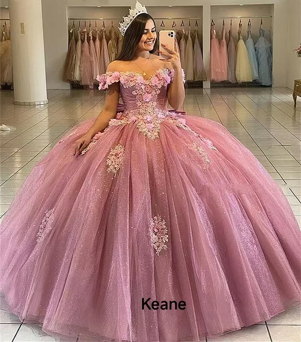 Dark Pink Off the Shoulder Quinceanera Dresses Ball Gown Appliques Lace Flowers princess Sweet 16 Dresses Graduation Gown
Dark Pink Off the Shoulder Quinceanera Dresses Ball Gown Appliques Lace Flowers princess Sweet 16 Dresses Graduation Gown