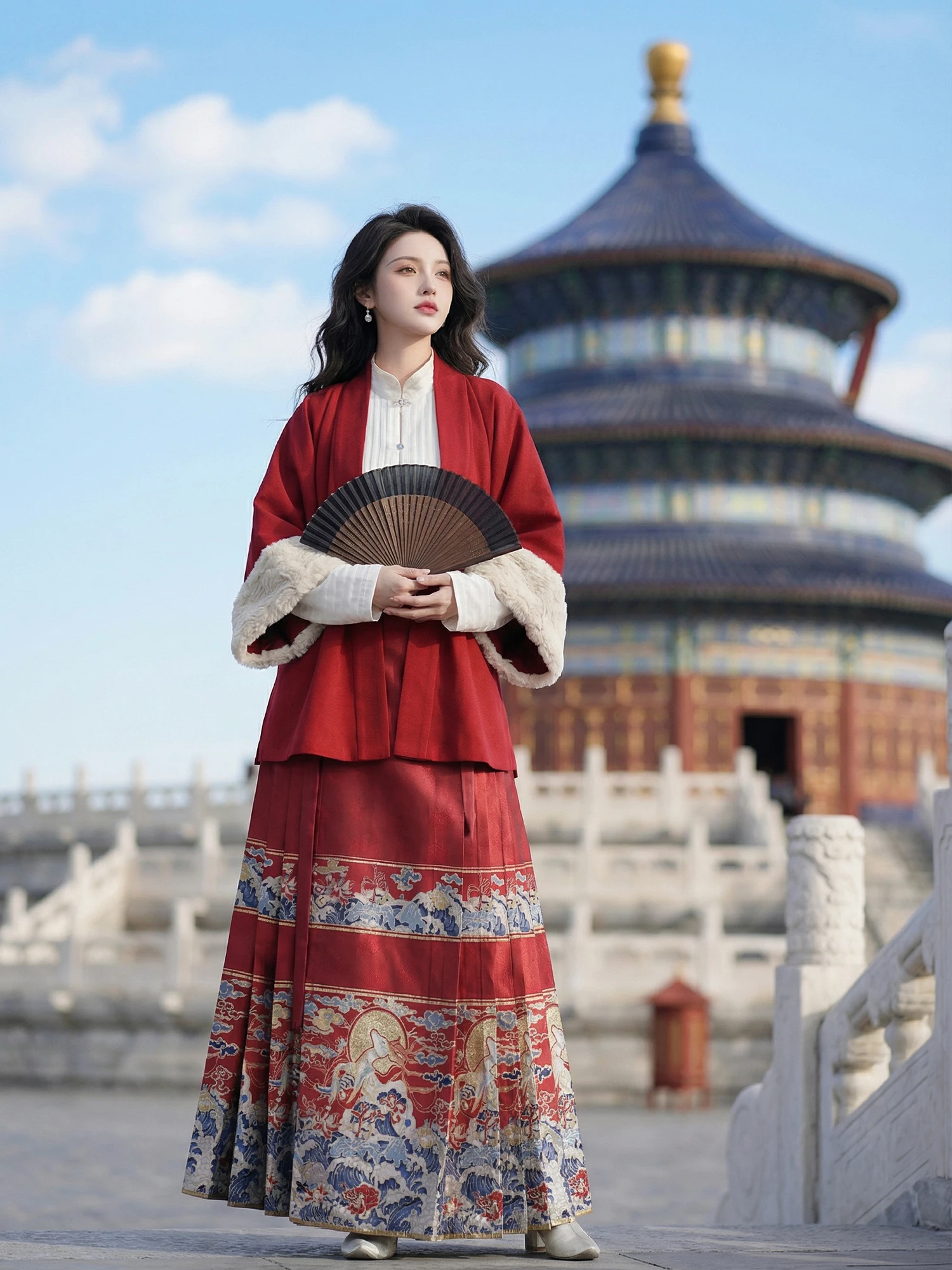 Red Ming Dynas Sle irt Collar Hanfu Long T Top with Gold Weave And Mid-Length Tail Skirt for Women
Red Ming Dynas Sle irt Collar Hanfu Long T Top with Gold Weave And Mid-Length Tail Skirt for Women