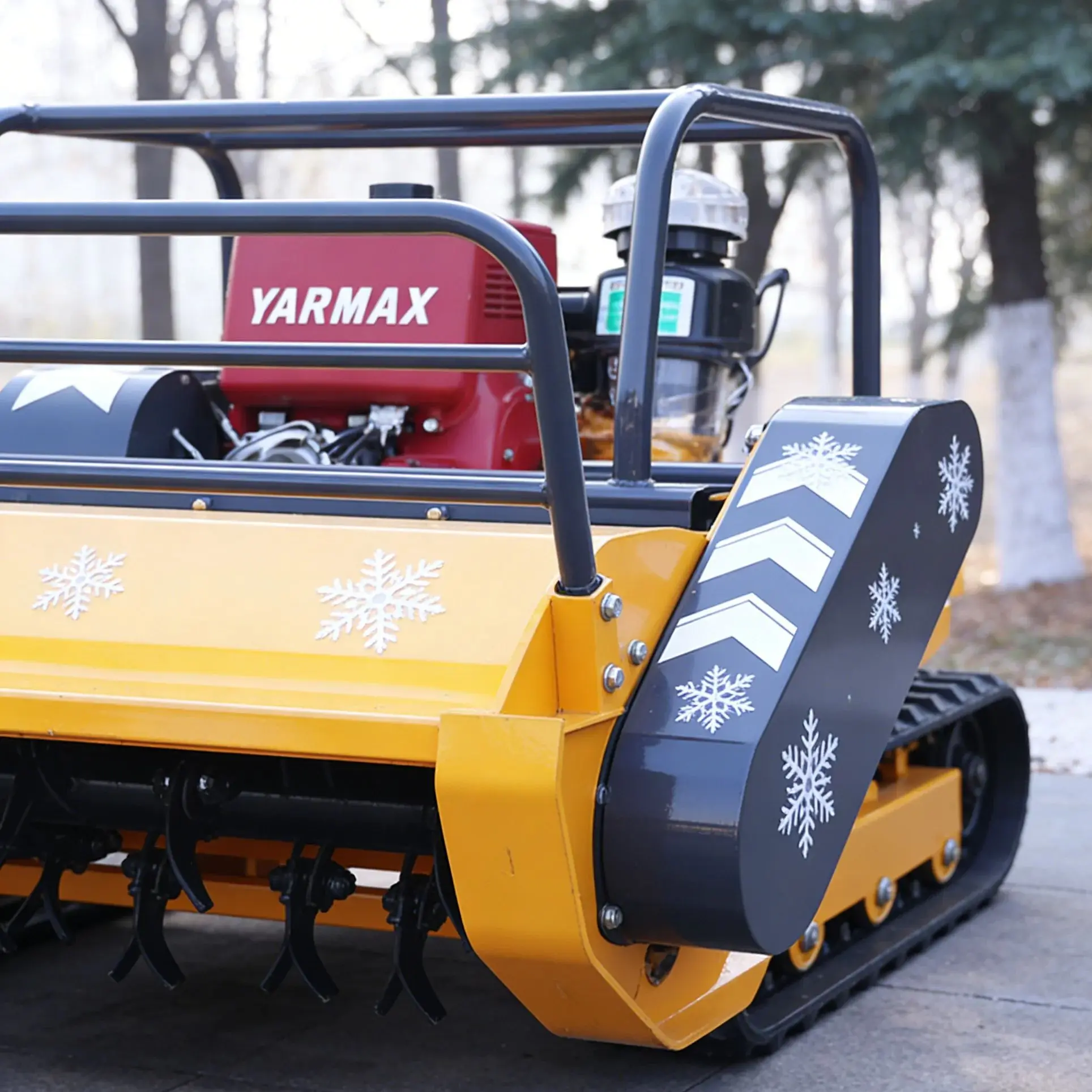 Customized Flail mower swinging knife design more efficient in cutting weeds shrubs on all terrains Household grassland
Customized Flail mower swinging knife design more efficient in cutting weeds shrubs on all terrains Household grassland