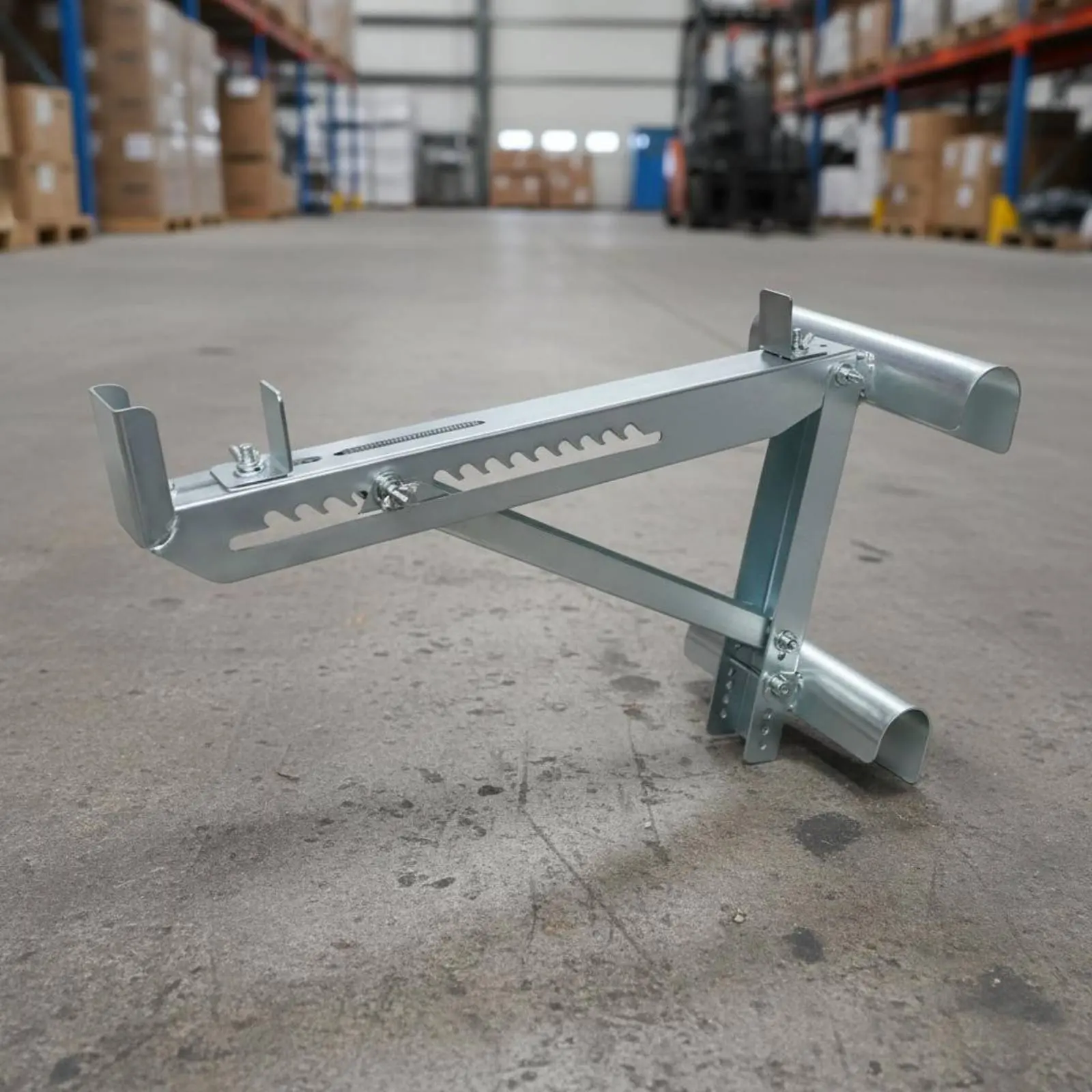 2 Pieces Ladder Bracket Safe-Secure Ladder Scaffold Bracket Scaffolding Surface Bracket Easy to Install Tool Accessory
2 Pieces Ladder Bracket Safe-Secure Ladder Scaffold Bracket Scaffolding Surface Bracket Easy to Install Tool Accessory