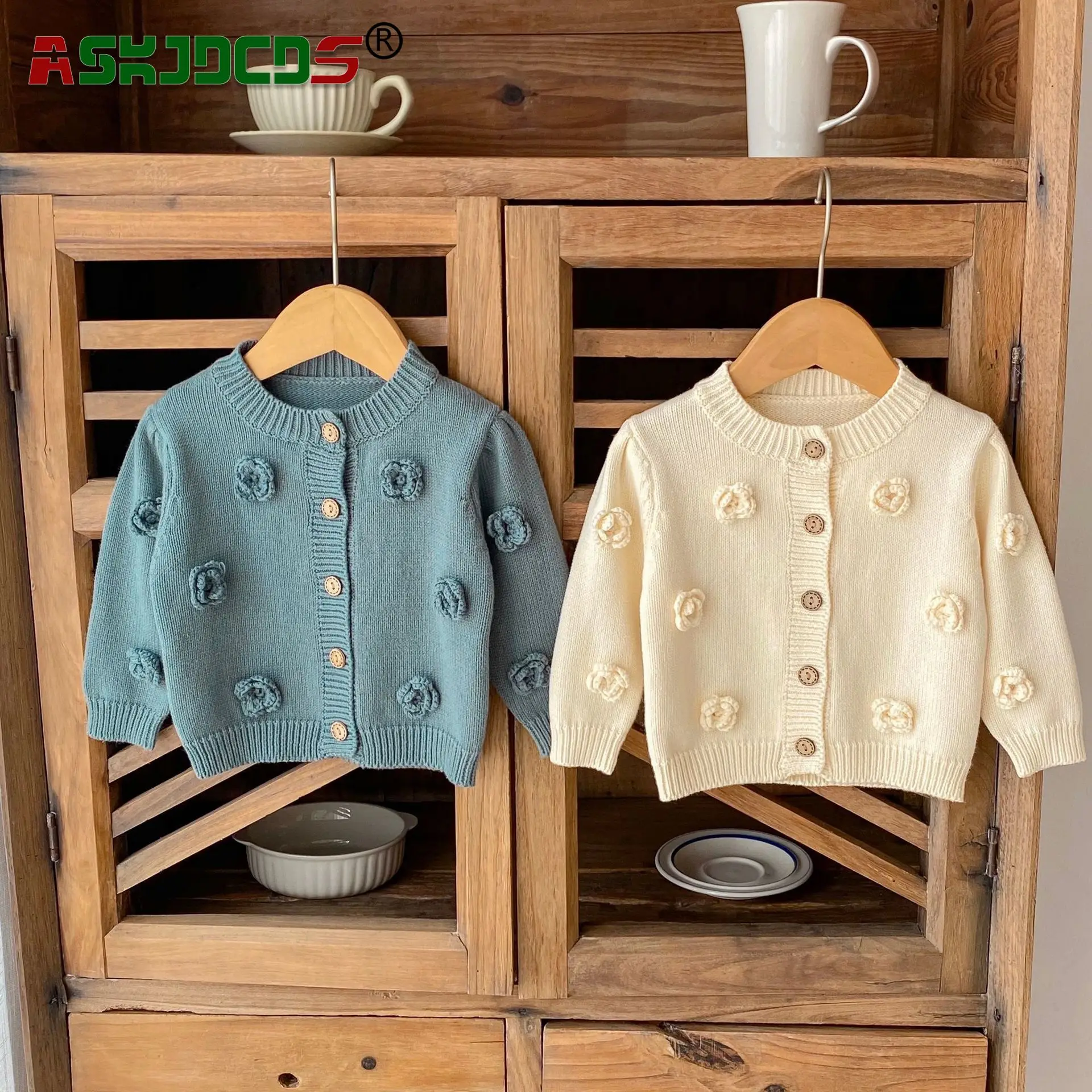2023 Autumn Newborn Kids Girls Knitted Rose Top Coat Full Sleeve Solid Color Infant Cotton Jacket Single-breasted Sweater Design
2023 Autumn Newborn Kids Girls Knitted Rose Top Coat Full Sleeve Solid Color Infant Cotton Jacket Single-breasted Sweater Design