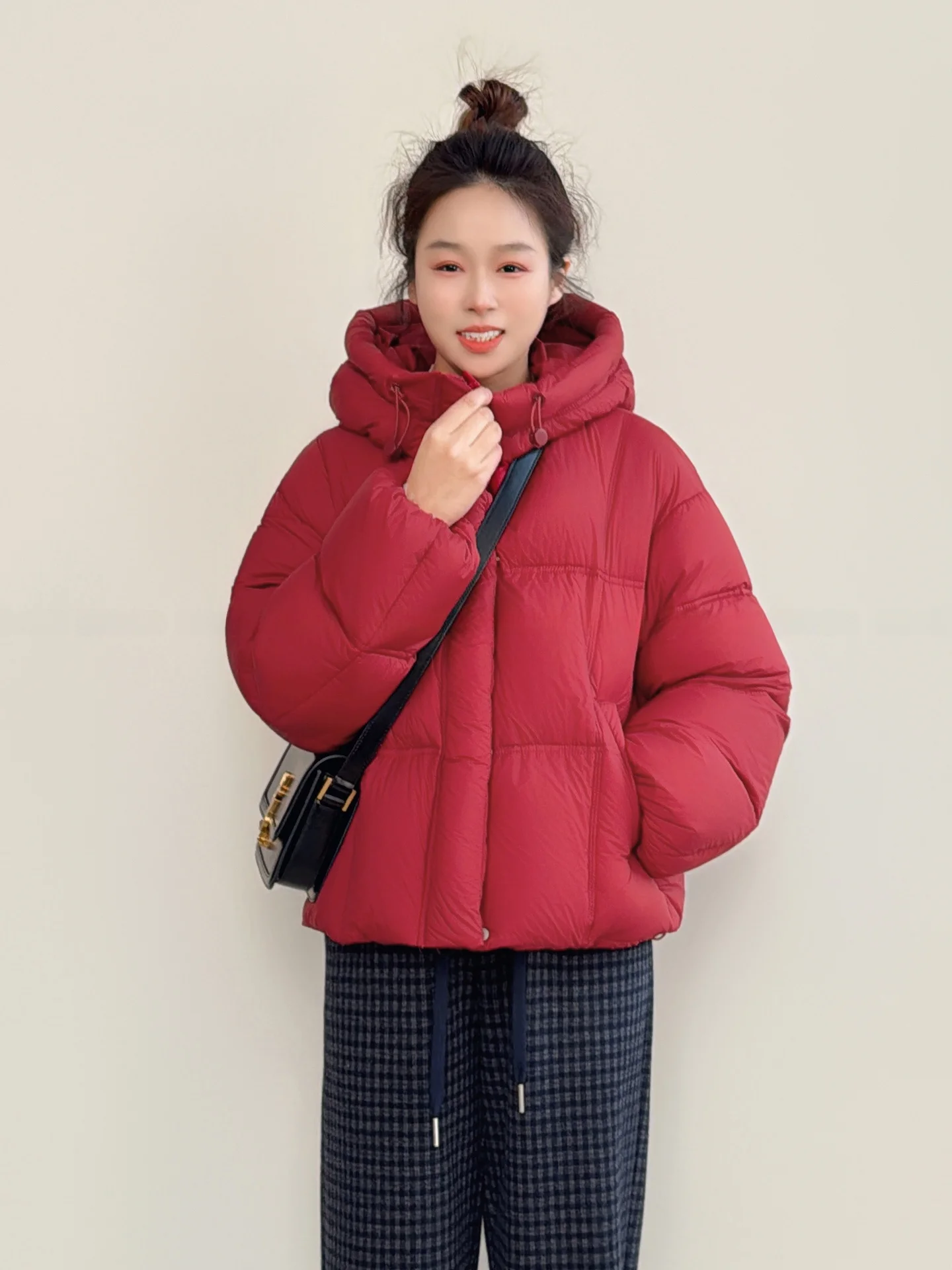 Red Hooded Du down Jaet Women's Small Size Warmth Winter New ort Coat Korean Sle Loose Fit High Waist Zipper
Red Hooded Du down Jaet Women's Small Size Warmth Winter New ort Coat Korean Sle Loose Fit High Waist Zipper