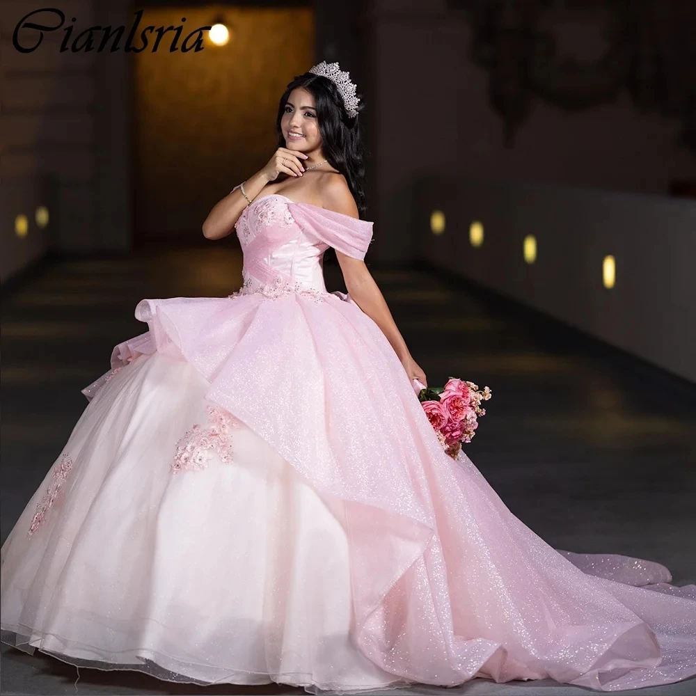 Pink Off The Shoulder Glitter Crystal Ball Gown Quinceanera Dresses Pleat Floral Appliques Ruffles Corset Vestidos De 15 Años
Pink Off The Shoulder Glitter Crystal Ball Gown Quinceanera Dresses Pleat Floral Appliques Ruffles Corset Vestidos De 15 Años