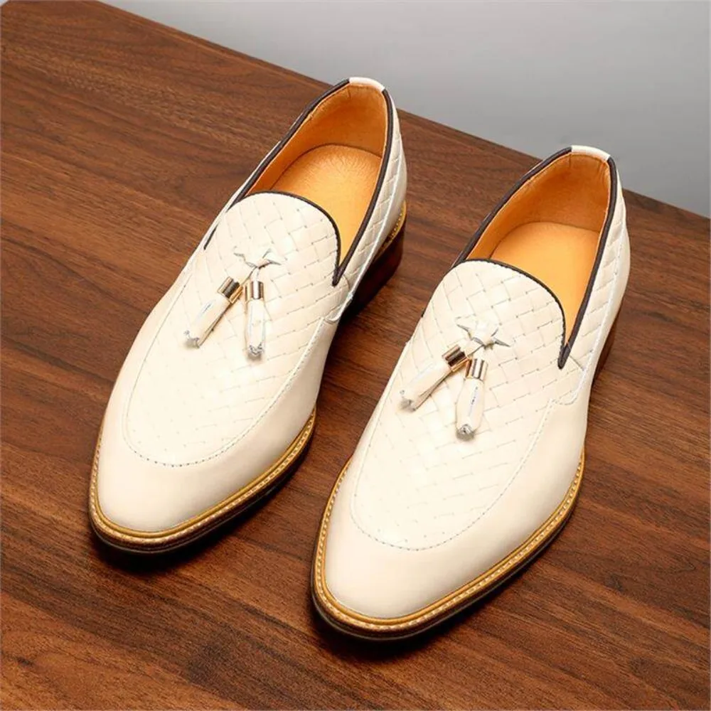 Genuine Leather Loafers For Men British Style Pointed Toe White Tassel Woven Breathable Slip On Lazy Casual Leather Shoes Summer
Genuine Leather Loafers For Men British Style Pointed Toe White Tassel Woven Breathable Slip On Lazy Casual Leather Shoes Summer