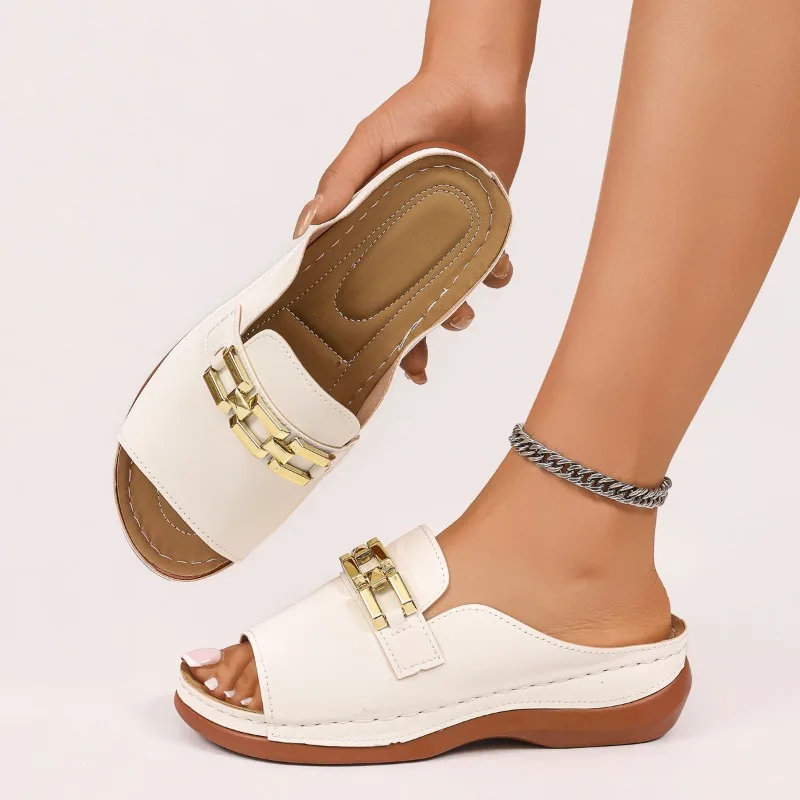 2026 New New Metal Decor Wedge Women's Slippers Fashion Solid Retro Style Platform Comfort Non Slip Women Shoes Шлепки Женские
2026 New New Metal Decor Wedge Women's Slippers Fashion Solid Retro Style Platform Comfort Non Slip Women Shoes Шлепки Женские