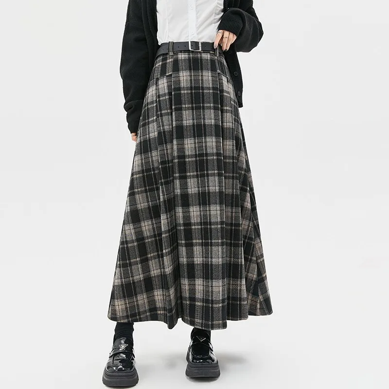 GUUZYUVIZ 2023 Autumn Winter Retro Woolen Plaid Skirt Women's High Waist Academy Style A-line
GUUZYUVIZ 2023 Autumn Winter Retro Woolen Plaid Skirt Women's High Waist Academy Style A-line