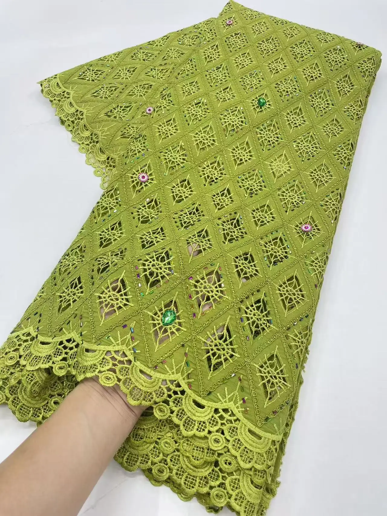 Luxury Stones African Guipure Cord Lace Fabric 2026 High Quality Nigerian French Water Soluble Lace Fabric For Wedding Dresses
Luxury Stones African Guipure Cord Lace Fabric 2026 High Quality Nigerian French Water Soluble Lace Fabric For Wedding Dresses