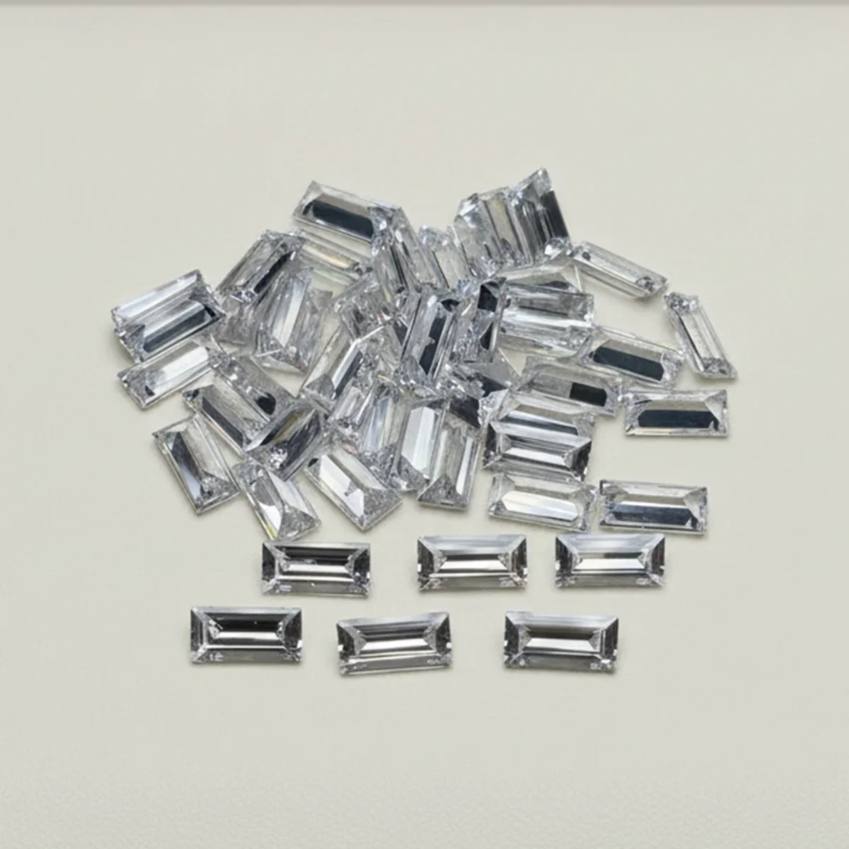 Transparent Baguette 1x2mm to 3x6mm White 5A Cubic Zircon Gemstones Wuzhou CZ Stone
Transparent Baguette 1x2mm to 3x6mm White 5A Cubic Zircon Gemstones Wuzhou CZ Stone