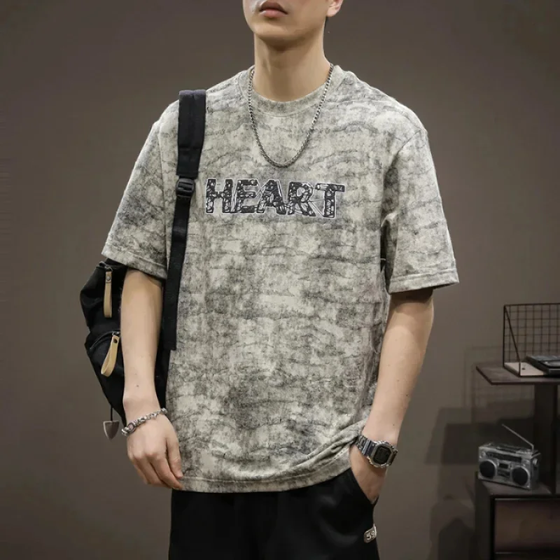 2026 Summer New Round Neck Heavyweight T-shirt Men's American Retro distressed Washed Cotton Fashion Trend Letter Embroidery Top
2026 Summer New Round Neck Heavyweight T-shirt Men's American Retro distressed Washed Cotton Fashion Trend Letter Embroidery Top