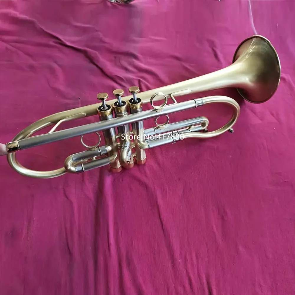 High quality small BB key brass gold-plated surface professional instrument with box for beginners and professionals
High quality small BB key brass gold-plated surface professional instrument with box for beginners and professionals