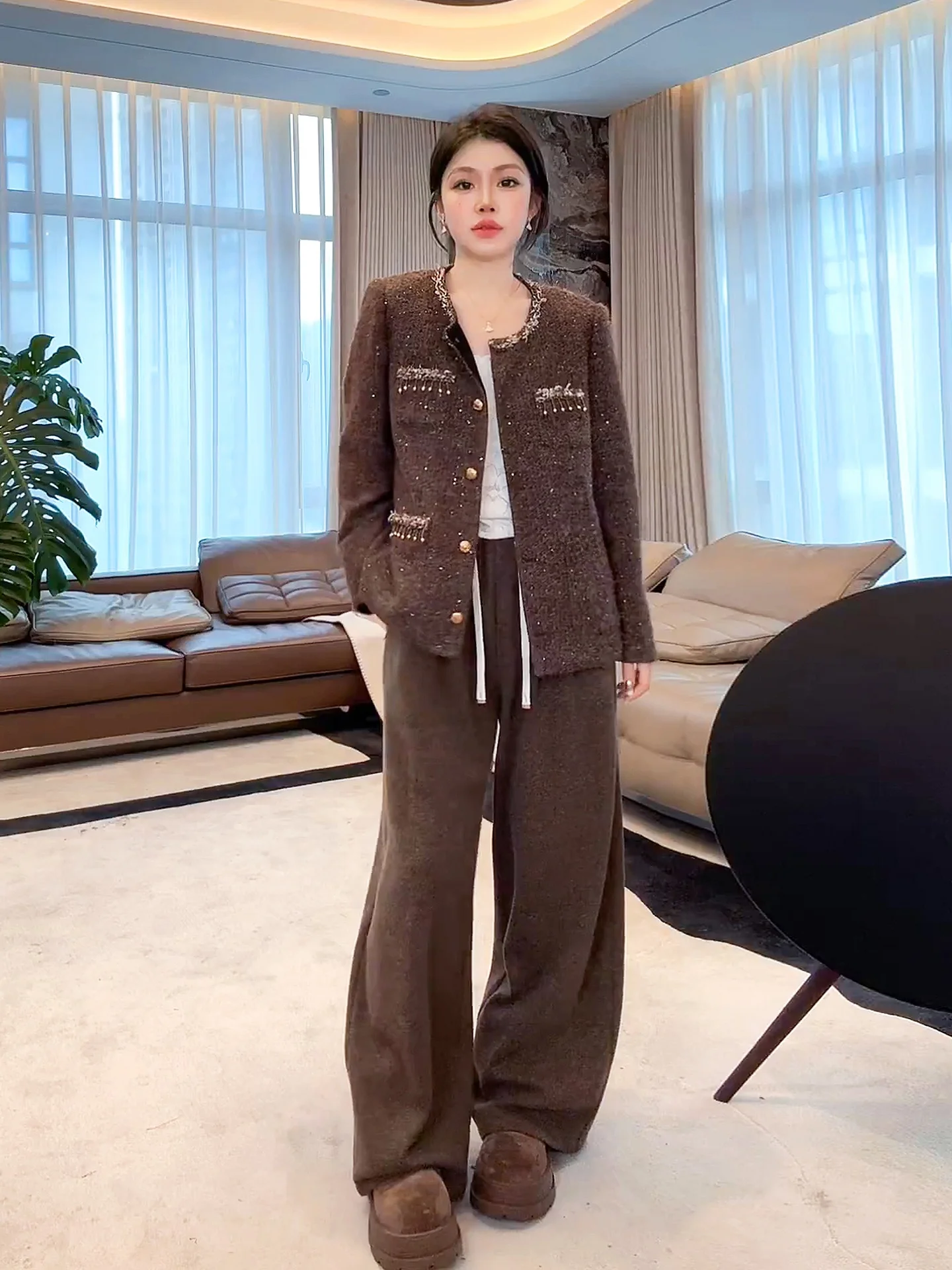 Уютное пуховое пальто ME Cozy из твида с белым гусиным пухом, теплое, с длинными рукавами, средней длины, на одной пуговице, женская куртка-пуховик
Уютное пуховое пальто ME Cozy из твида с белым гусиным пухом, теплое, с длинными рукавами, средней длины, на одной пуговице, женская куртка-пуховик