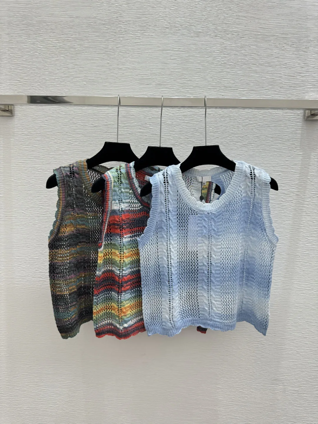 High-Quality Fashion Casual Pure Cotton Sleeveless Top Women's Comfortable and Stylish Summer Wear
High-Quality Fashion Casual Pure Cotton Sleeveless Top Women's Comfortable and Stylish Summer Wear