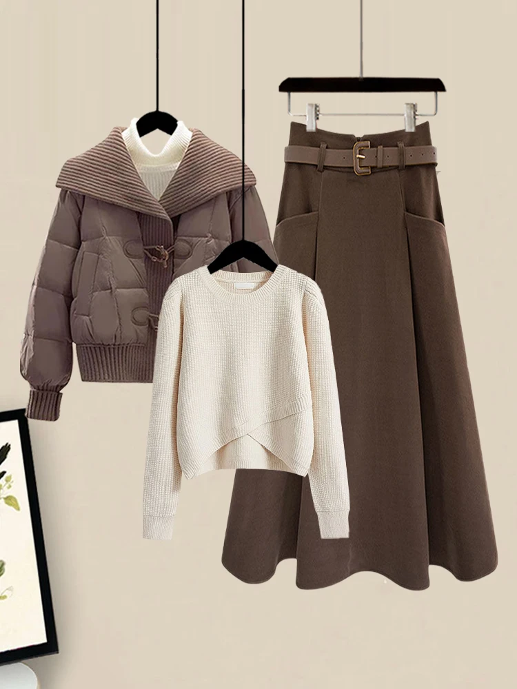 Корейский комплект больших размеров, женское зимнее новое хлопковое пальто, дизайнерский свитер, юбка, комплект футболки, длинная юбка с высокой талией
Корейский комплект больших размеров, женское зимнее новое хлопковое пальто, дизайнерский свитер, юбка, комплект футболки, длинная юбка с высокой талией