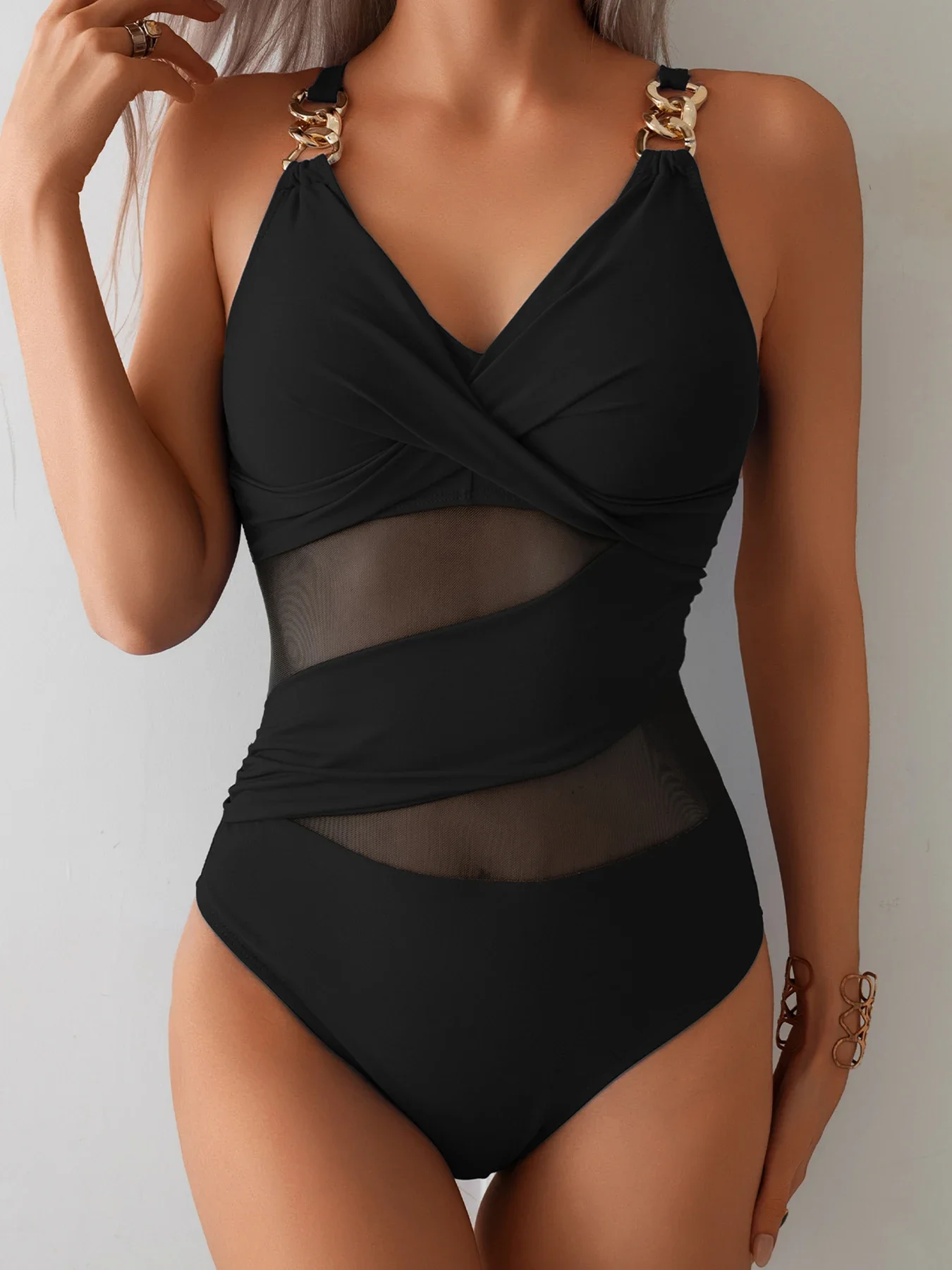2025 New Chain One Piece Swimsuit For Women Sexy Mesh Patchwork Swimwear Female V-Neck Bodysuit Monokini Bathing Suit Beachwear
2025 New Chain One Piece Swimsuit For Women Sexy Mesh Patchwork Swimwear Female V-Neck Bodysuit Monokini Bathing Suit Beachwear
