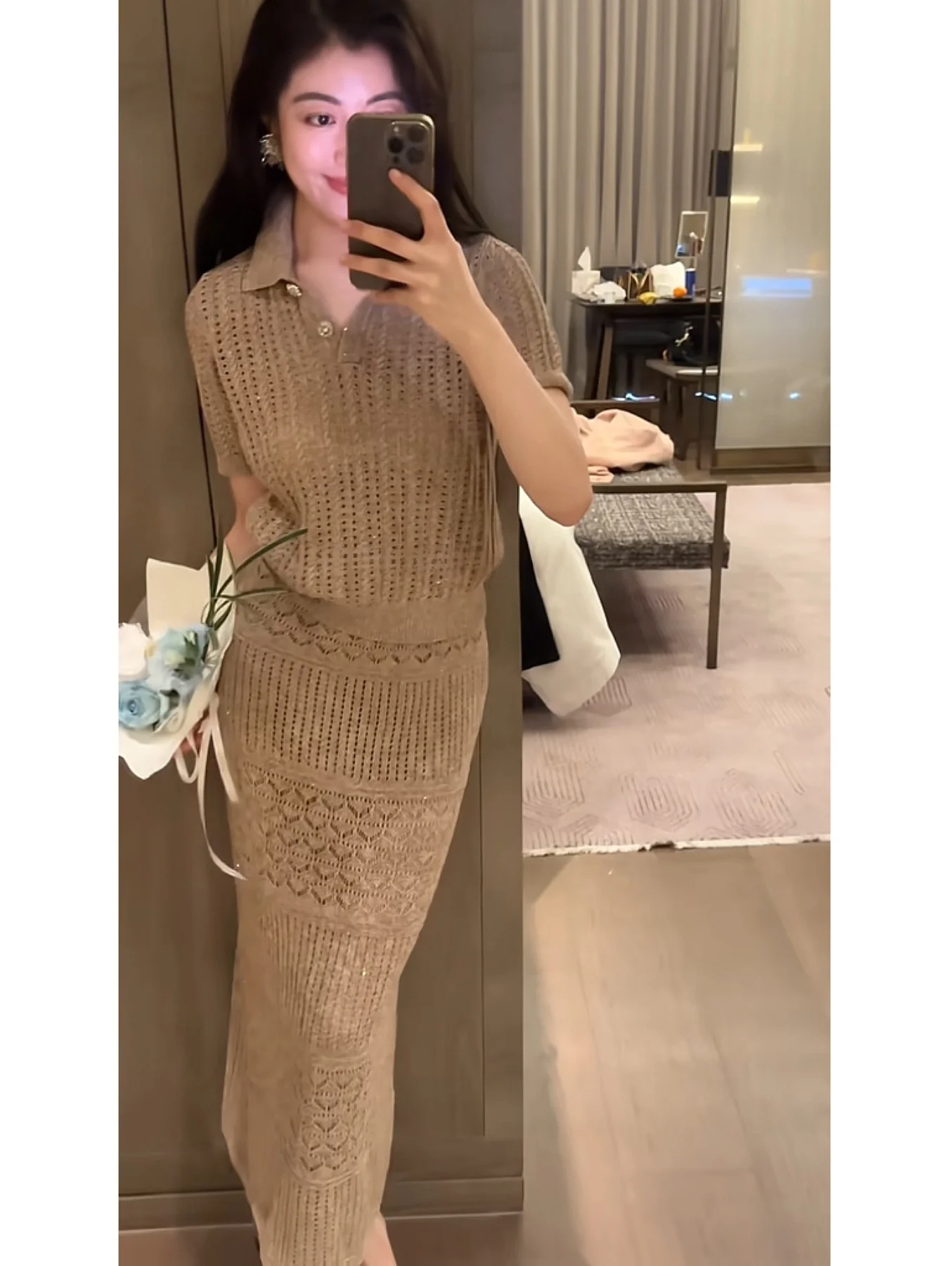 Shiny Sequin Hollow out Neck T-Shirt Women's Design Versatile Top Summer Fashion Set Old Money Style 2NCOU Nicole 2026 N...
Shiny Sequin Hollow out Neck T-Shirt Women's Design Versatile Top Summer Fashion Set Old Money Style 2NCOU Nicole 2026 N...