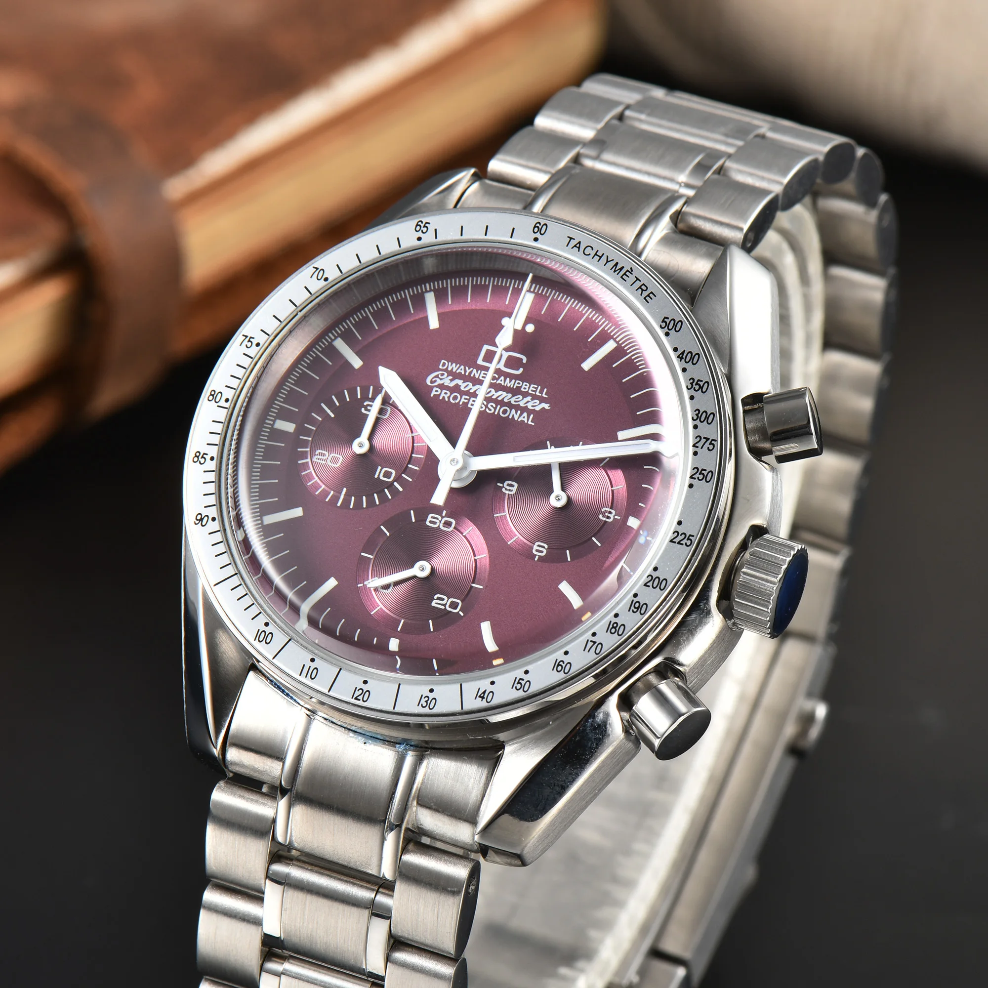 Новые мужские роскошные часы с механизмом VK63, мужской спортивный хронограф со стальным ремешком и сапфировым стеклом - водонепроницаемые наручные часы.
Новые мужские роскошные часы с механизмом VK63, мужской спортивный хронограф со стальным ремешком и сапфировым стеклом - водонепроницаемые наручные часы.