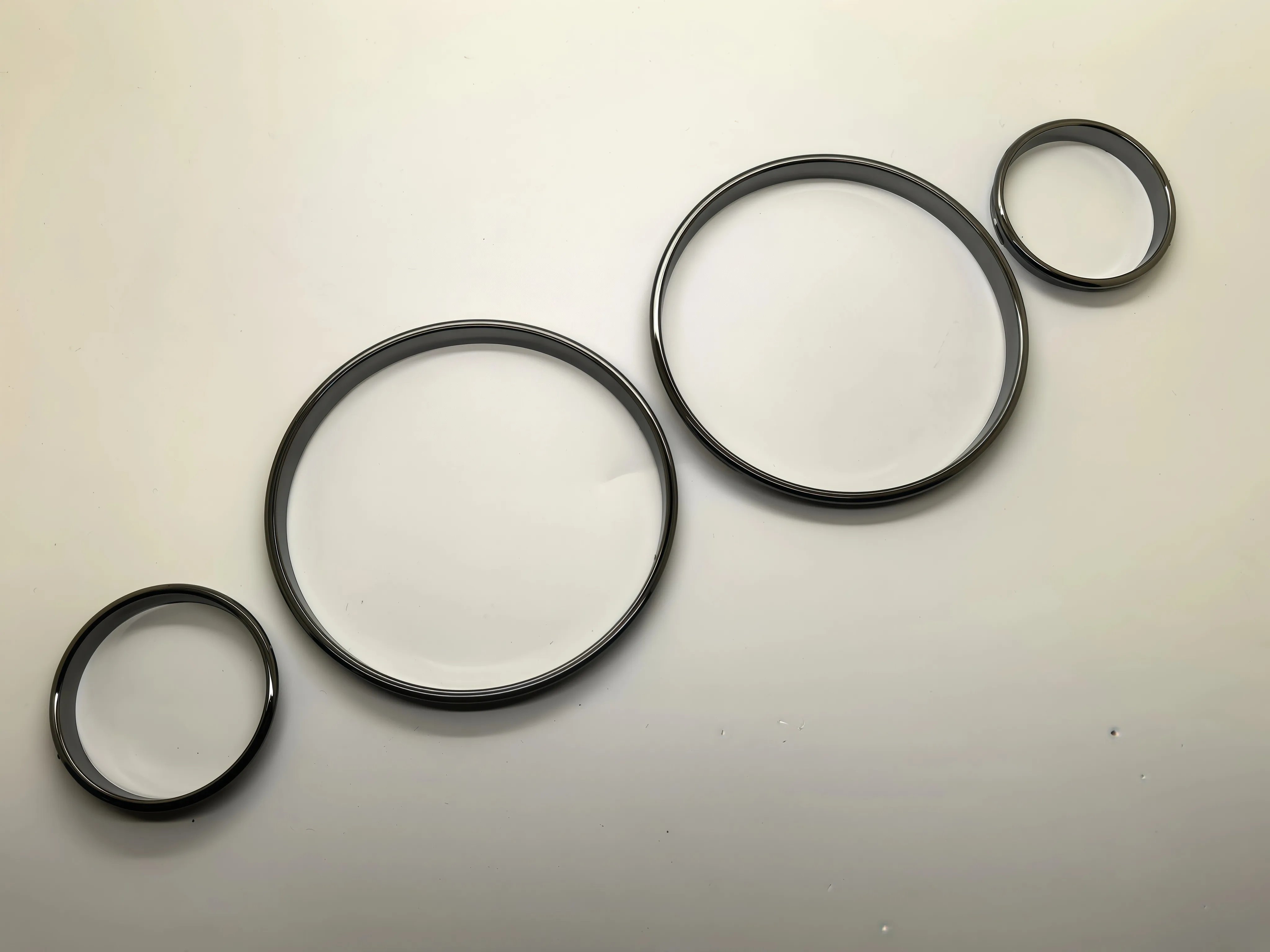 4PC Speedometer Gauge Dial Rings Bezel Trim For BMW E39 M5 M 5 Series E38 E53 X 5 - Electroplated Dark Gunmetal Color
4PC Speedometer Gauge Dial Rings Bezel Trim For BMW E39 M5 M 5 Series E38 E53 X 5 - Electroplated Dark Gunmetal Color