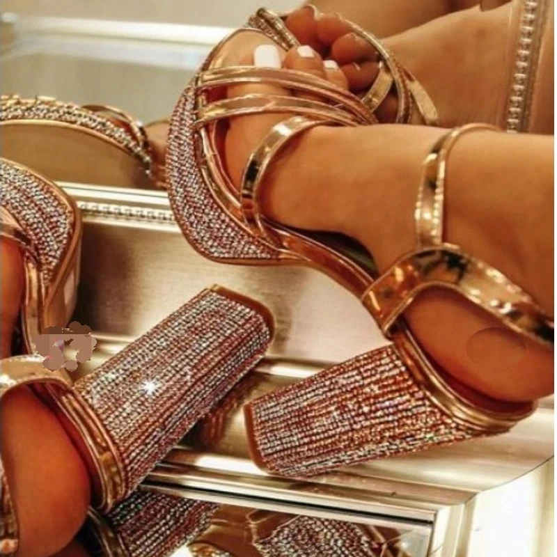 Crystal Rhinestone Platform Thick High Heel Women Sandals Sexy Peep Toe Ankle Buckle Strap Party Gladiator Shoes
Crystal Rhinestone Platform Thick High Heel Women Sandals Sexy Peep Toe Ankle Buckle Strap Party Gladiator Shoes