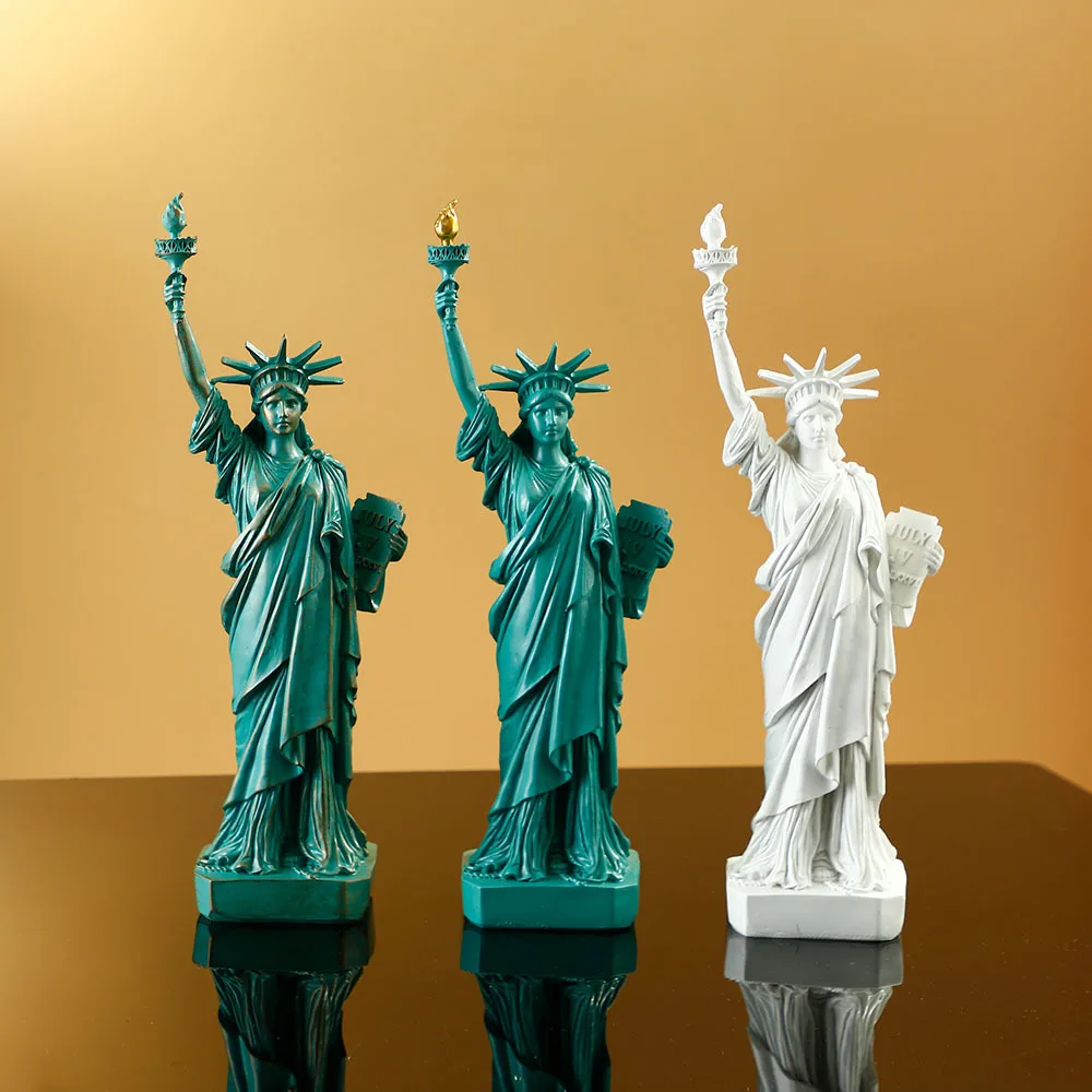 Creative crafts Statue of Liberty model ornaments living room wine cabinet resin technology
Creative crafts Statue of Liberty model ornaments living room wine cabinet resin technology