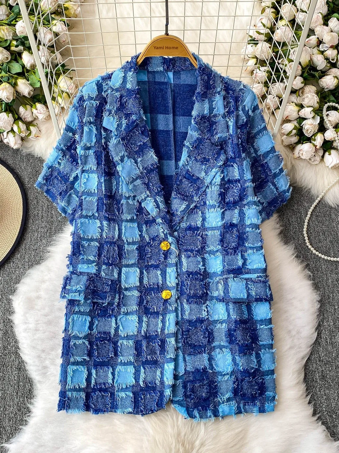 Свободный крой в стиле ретро с воротником-бахромой и металлическими пуговицами для пар, топ для похудения с высокой талией, комбинезон для поездок на работу, обычная длина све ort
Свободный крой в стиле ретро с воротником-бахромой и металлическими пуговицами для пар, топ для похудения с высокой талией, комбинезон для поездок на работу, обычная длина све ort