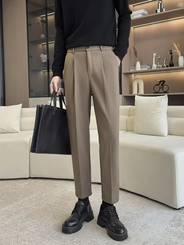 Мужские шерстяные брюки для осени и зимы: модные, теплые, немнущиеся, не требующие глажки, свободного прямого кроя, для повседневной носки и делового стиля
Мужские шерстяные брюки для осени и зимы: модные, теплые, немнущиеся, не требующие глажки, свободного прямого кроя, для повседневной носки и делового стиля