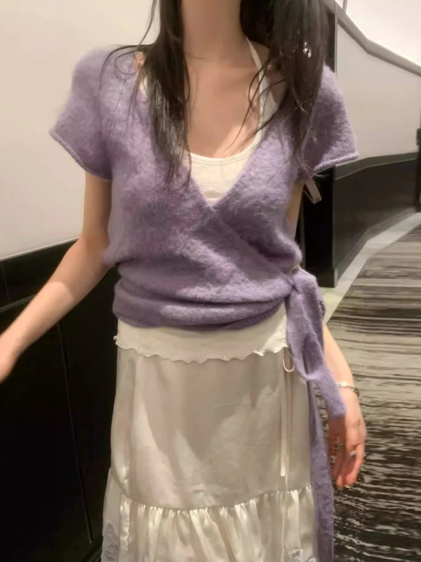 Liangliang Home Spring New Gentle Cross Tie Waist V-ne ort Sve Knitted Sweater Soft ort Women's Top Korean Sle Com...
Liangliang Home Spring New Gentle Cross Tie Waist V-ne ort Sve Knitted Sweater Soft ort Women's Top Korean Sle Com...