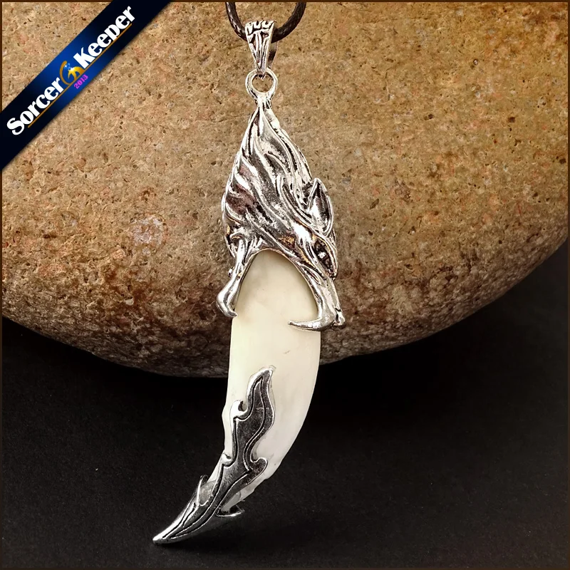 Punk Fashion Brave Men Wolf Tooth Spike Pendant Real Bone Tooth Necklace Women Men Jewelry Tooth Amulet Pendant Necklace LY911
Punk Fashion Brave Men Wolf Tooth Spike Pendant Real Bone Tooth Necklace Women Men Jewelry Tooth Amulet Pendant Necklace LY911