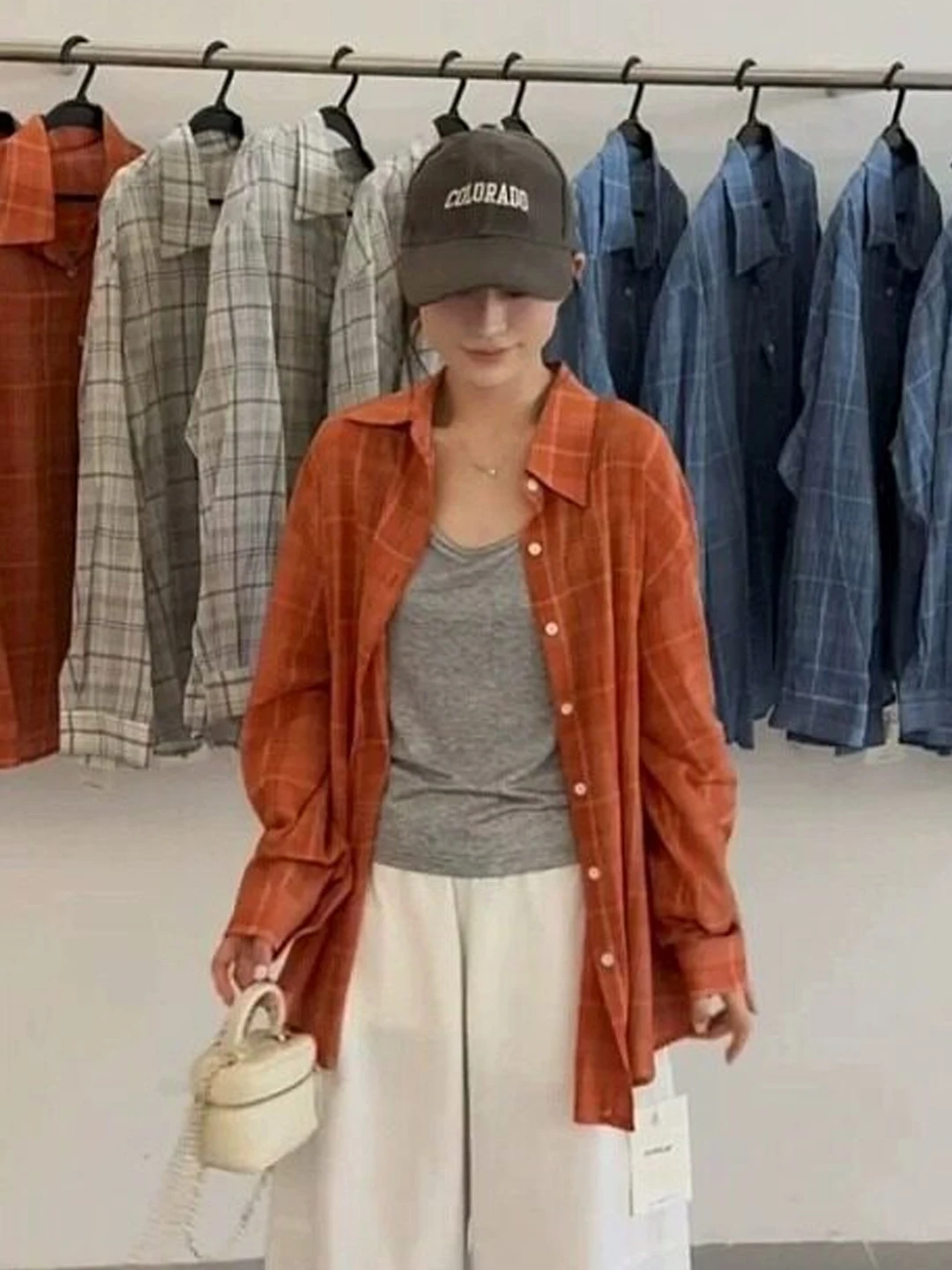 Retro Hong Kong Style Orange Plaid Collar Shirt Women Summer 2026 New Thin Long Sleeve Sun Protection Top Trendy
Retro Hong Kong Style Orange Plaid Collar Shirt Women Summer 2026 New Thin Long Sleeve Sun Protection Top Trendy