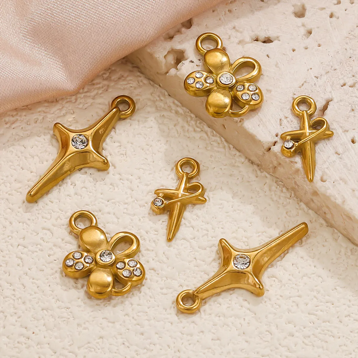 4pcs Stainless Steel Gold-Plated Cross Flower Inlaid Rhinestones Charms for Jewelry Making DIY Necklaces Bracelets Accessories
4pcs Stainless Steel Gold-Plated Cross Flower Inlaid Rhinestones Charms for Jewelry Making DIY Necklaces Bracelets Accessories