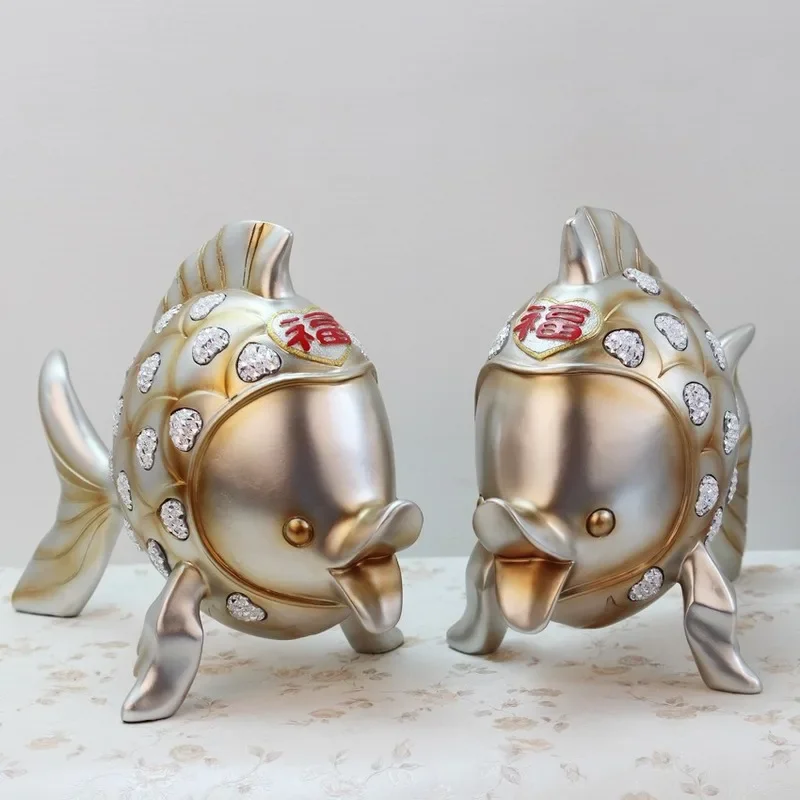 Resin arts and crafts modern simple silver set diamond fish resin furnishing pieces home decoration accessories for living room
Resin arts and crafts modern simple silver set diamond fish resin furnishing pieces home decoration accessories for living room