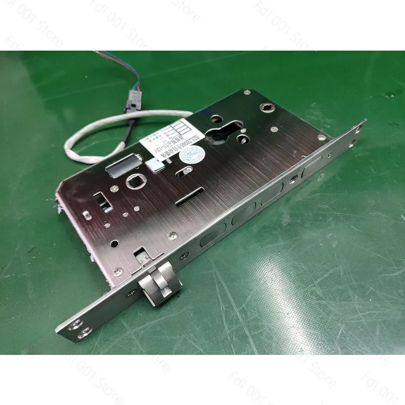 12V Fully Automatic Electric Lock Body Door Access Control Special Latch Auto Retractable Motor Lock
12V Fully Automatic Electric Lock Body Door Access Control Special Latch Auto Retractable Motor Lock