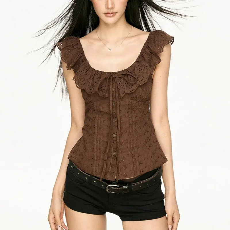 Summer new hot girl figure-hugging and waist-cinching European and American style French retro ruffled lace shirt vest top style
Summer new hot girl figure-hugging and waist-cinching European and American style French retro ruffled lace shirt vest top style
