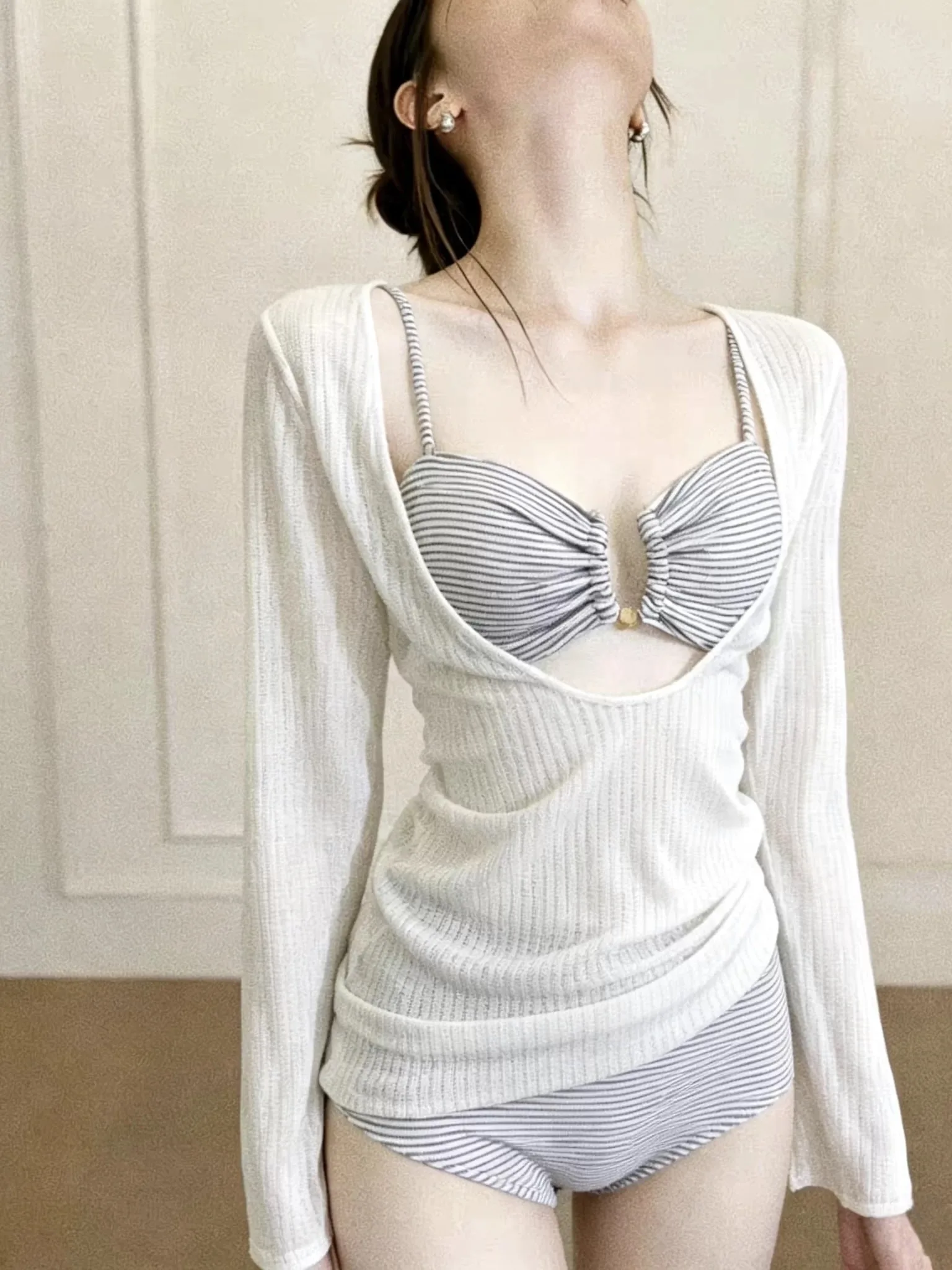 Alice Bikini Set Women's 2026 New Slimming High-End Lazy Style Three-piece Suite Beautiful Hot Spring Casual Swimsuit
Alice Bikini Set Women's 2026 New Slimming High-End Lazy Style Three-piece Suite Beautiful Hot Spring Casual Swimsuit