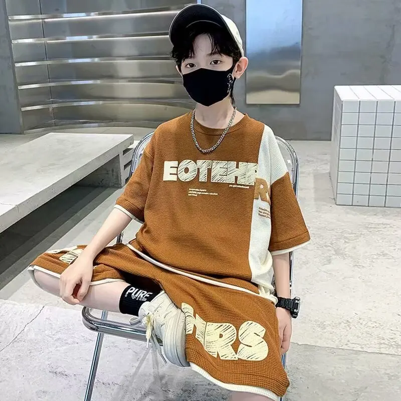 Teenage Boy Tshirts and Shorts 2 Pieces Suit Clothes Set Letter PatchworkChildren's Short Sleeve TopTracksuit Summer
Teenage Boy Tshirts and Shorts 2 Pieces Suit Clothes Set Letter PatchworkChildren's Short Sleeve TopTracksuit Summer
